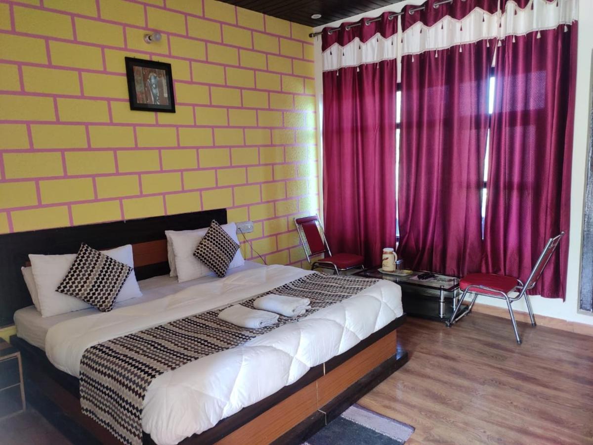 Hotel Deepraj, 考萨尼 外观 照片