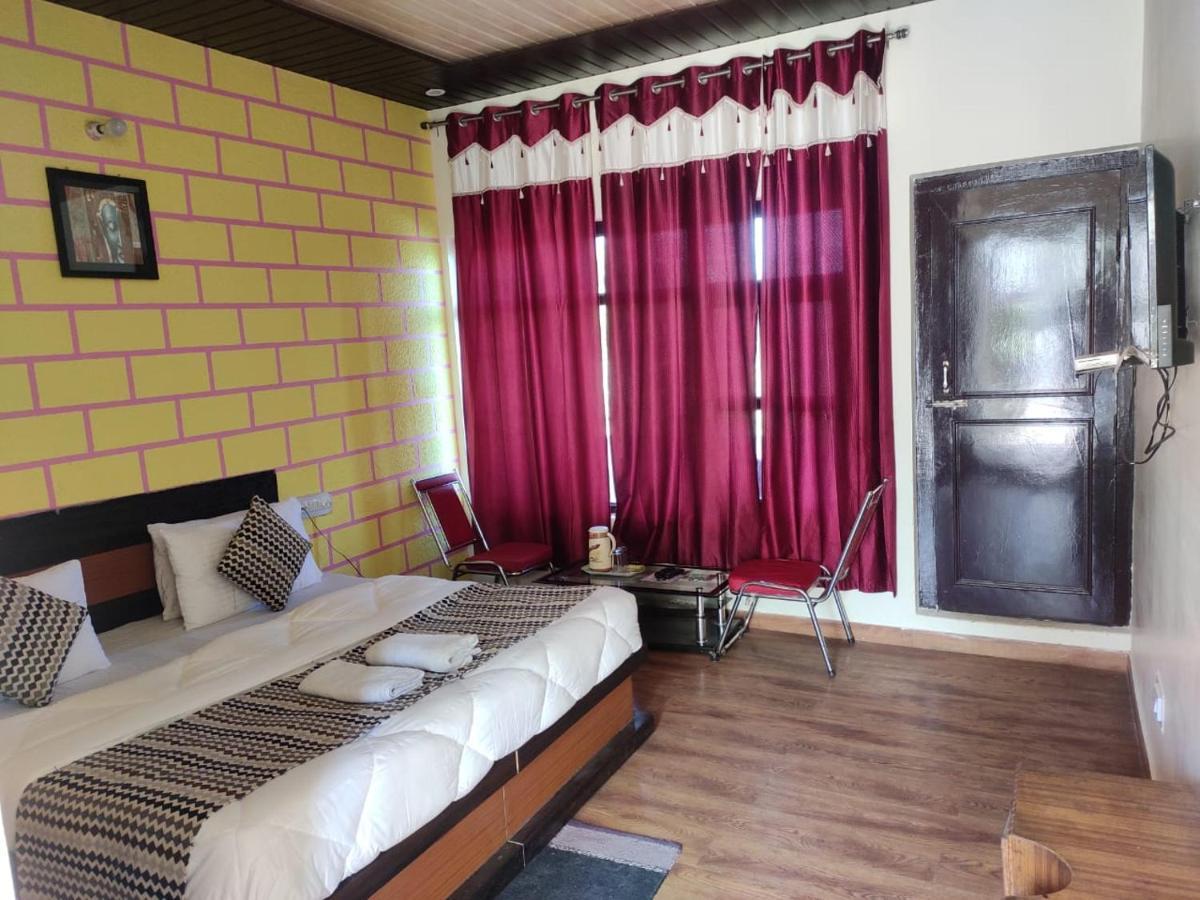 Hotel Deepraj, 考萨尼 外观 照片