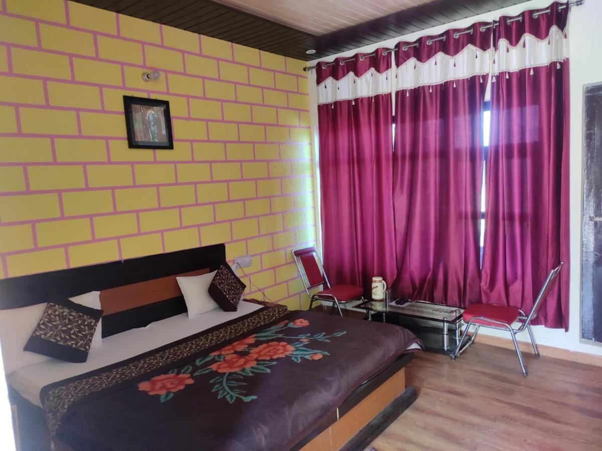 Hotel Deepraj, 考萨尼 外观 照片