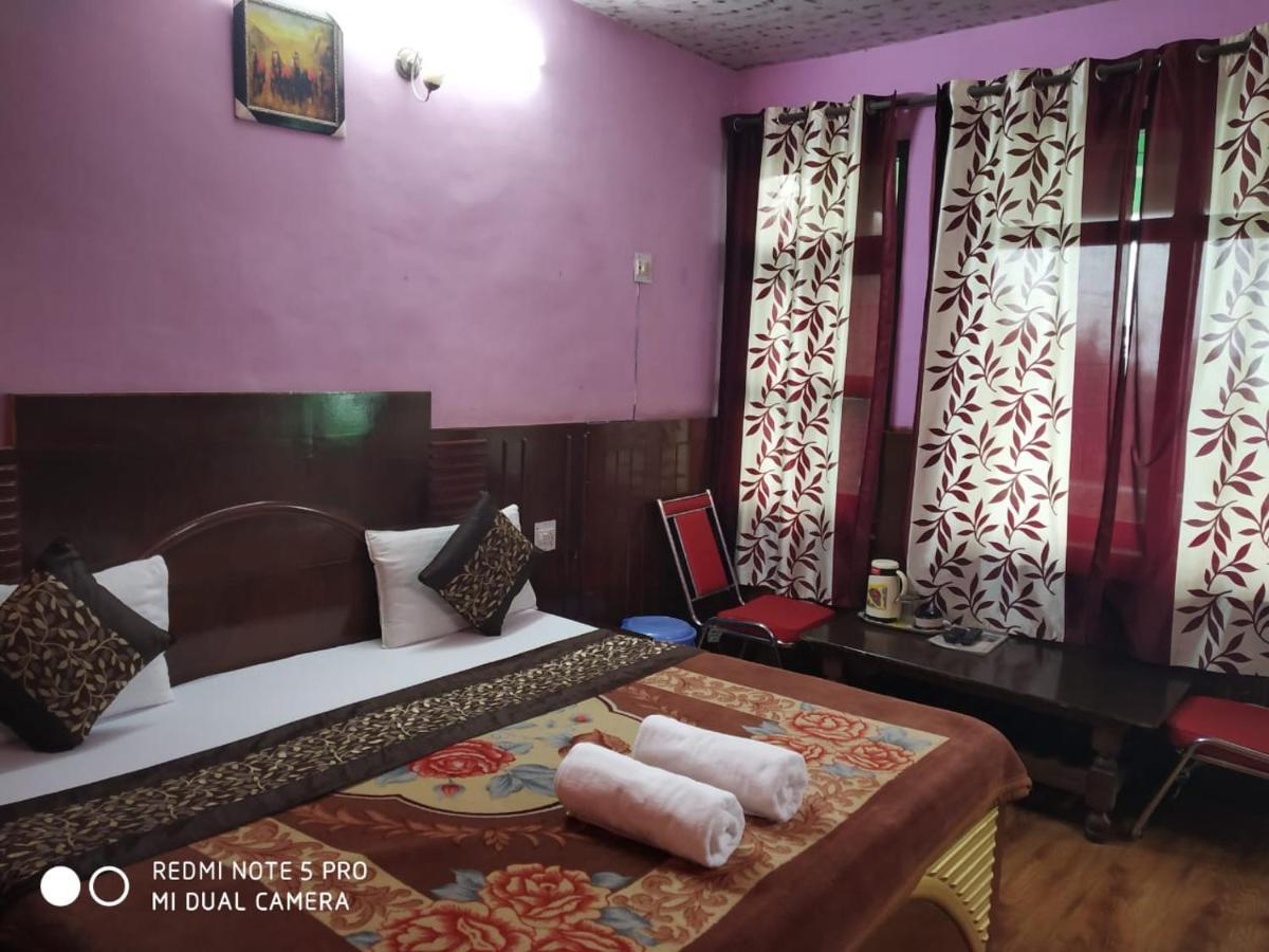 Hotel Deepraj, 考萨尼 外观 照片
