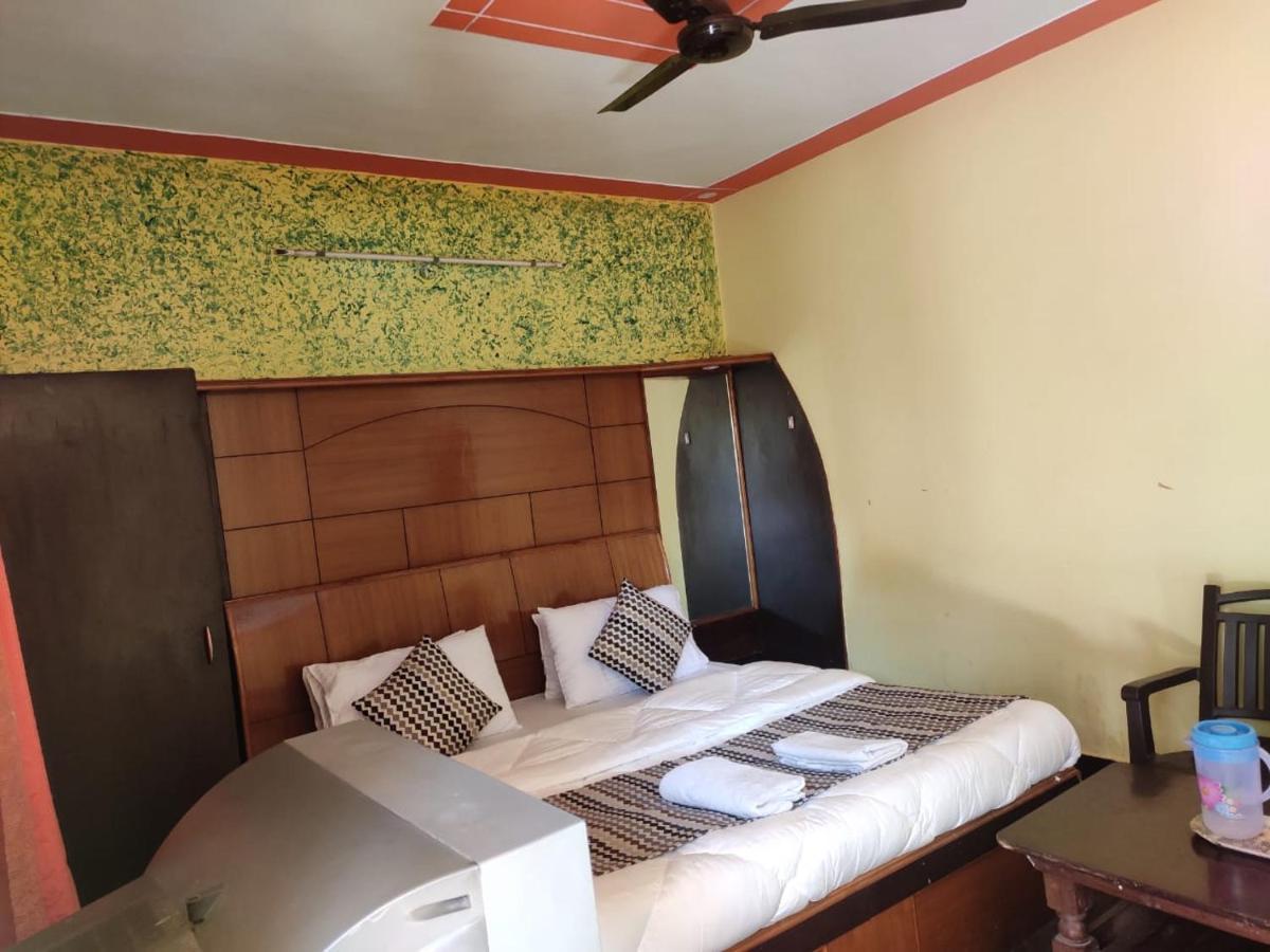 Hotel Deepraj, 考萨尼 外观 照片