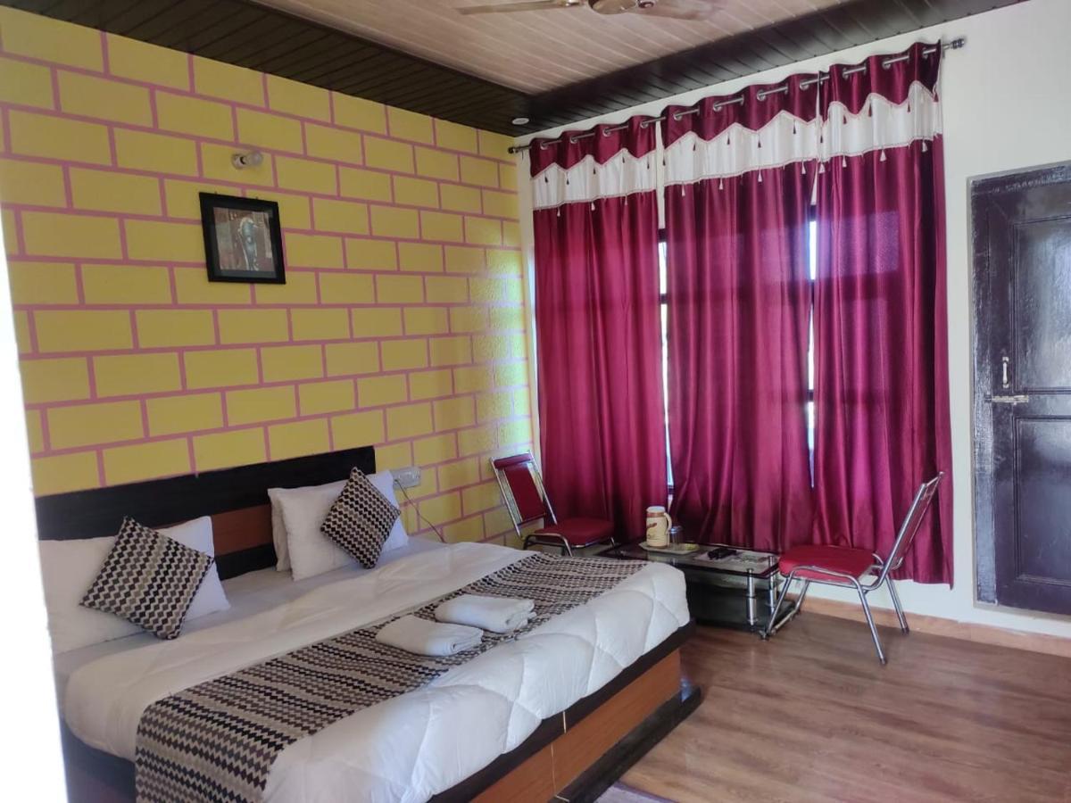 Hotel Deepraj, 考萨尼 外观 照片