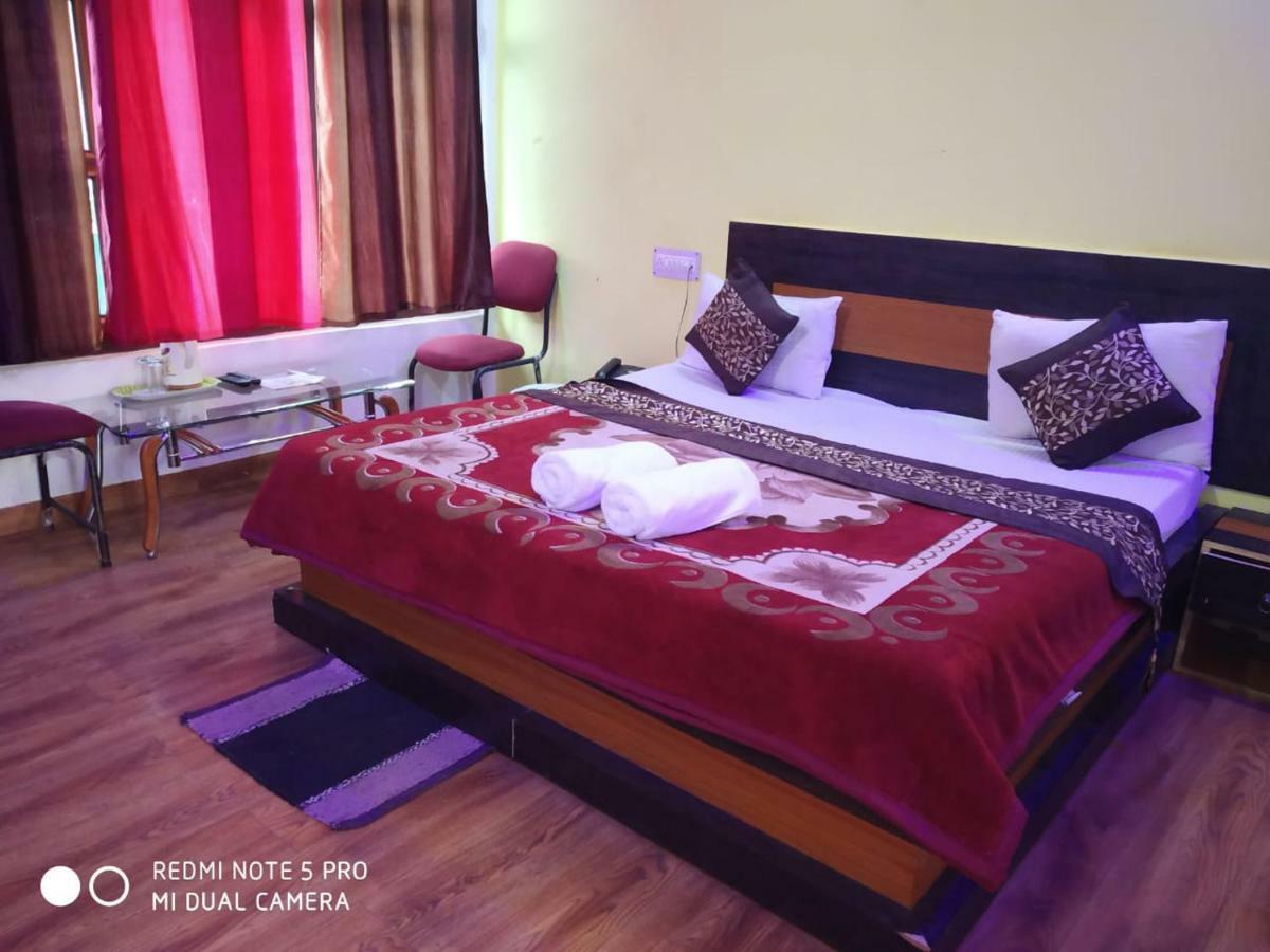 Hotel Deepraj, 考萨尼 外观 照片